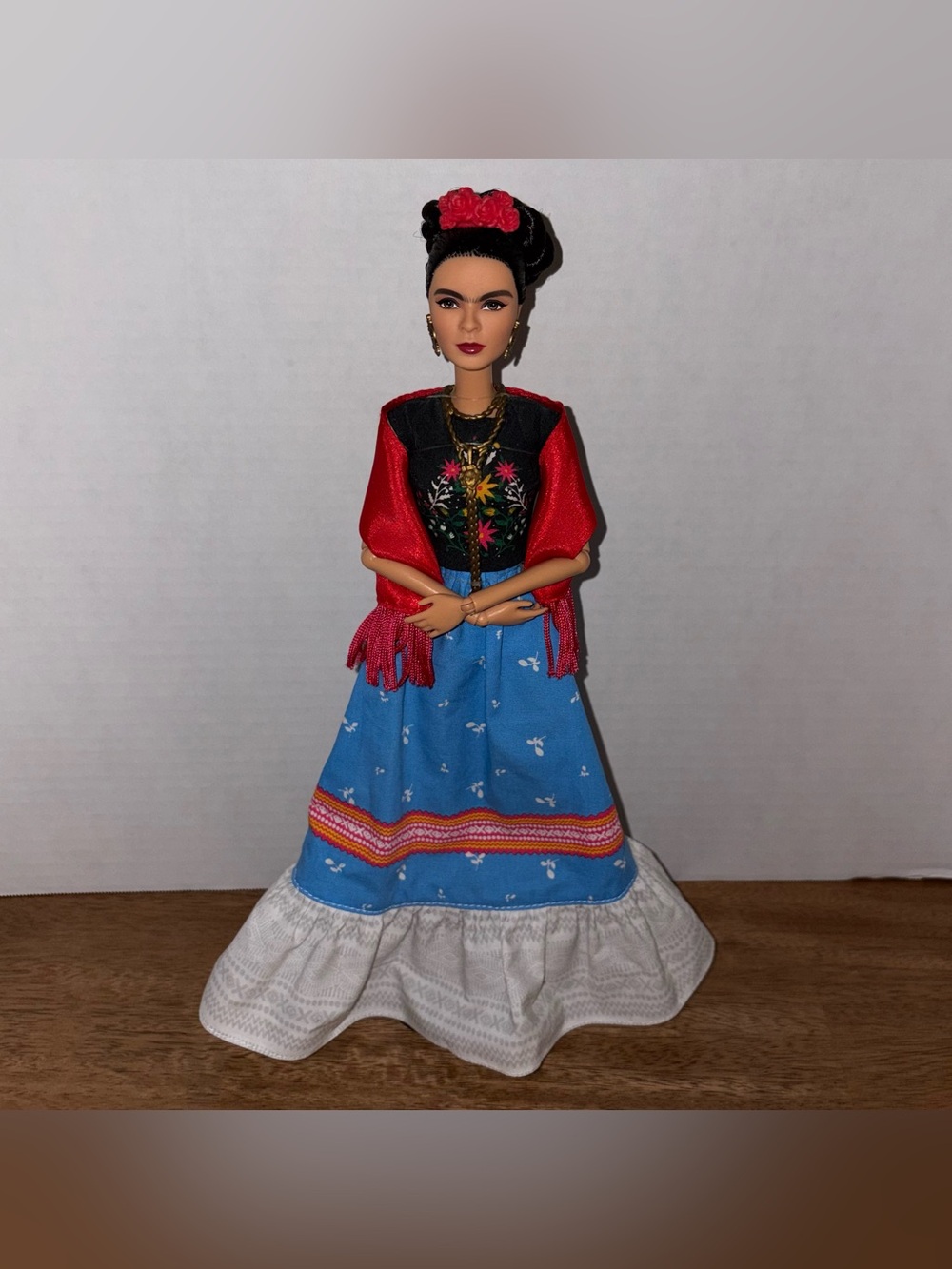 Barbie Inspiring Women Frida Kahlo Doll
